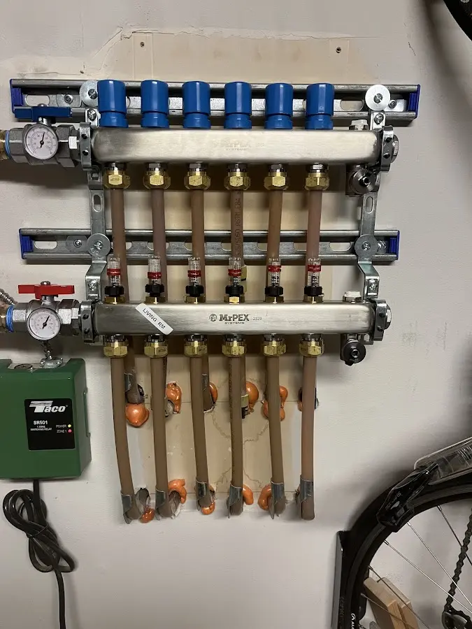 Plumber performing Leak Detection at a residential property in Vista